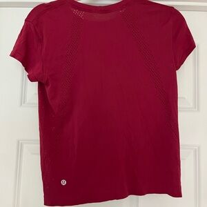 Lululemon Athletica Short Sleeve Red Tee